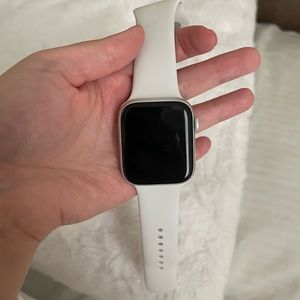 Series 6 44mm Apple Watch